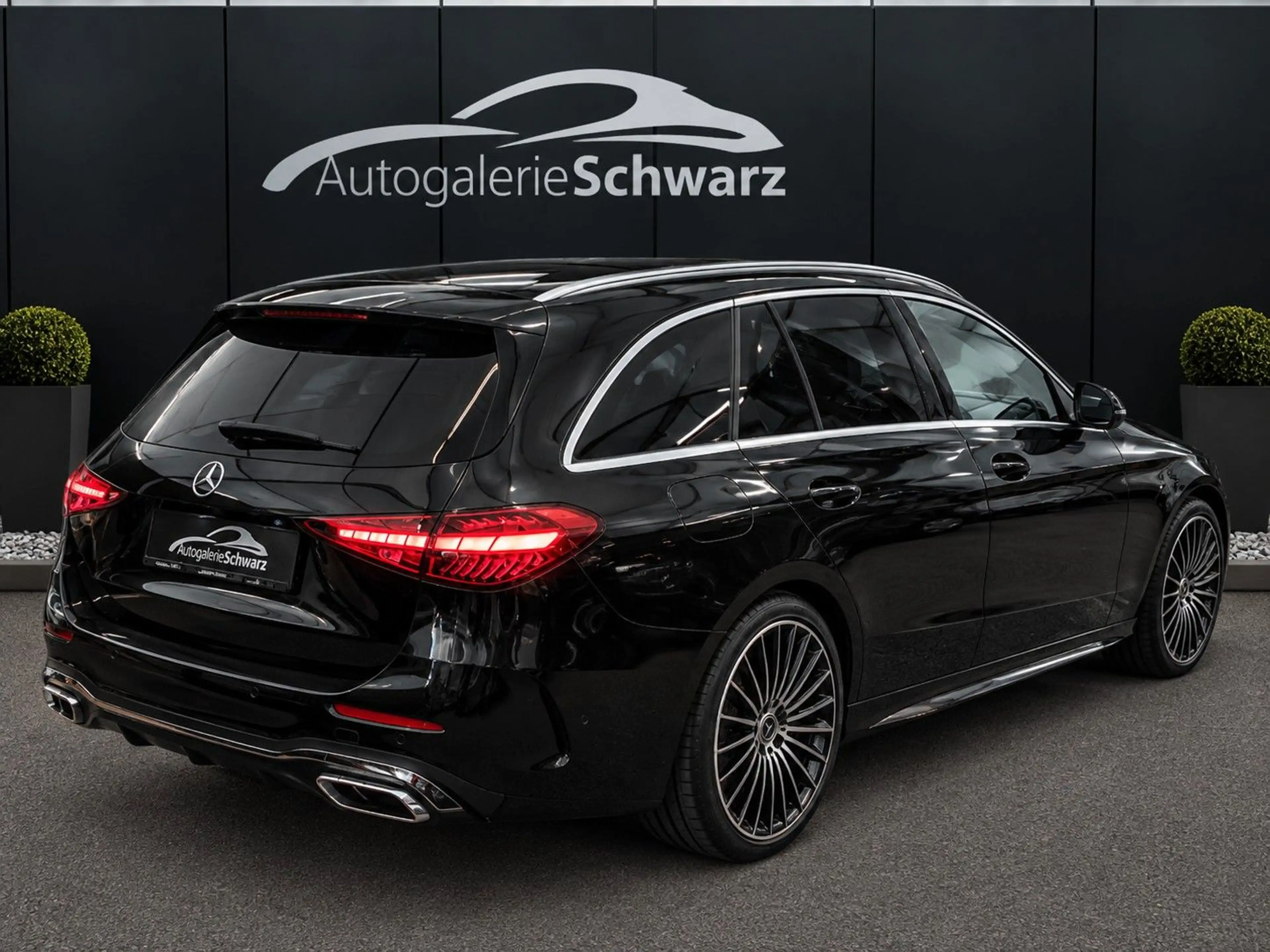 Mercedes-Benz C 300 d T AMG PANO NAPPA DIS+ MEMO DIGI+LIGHT AHK — photo 5
