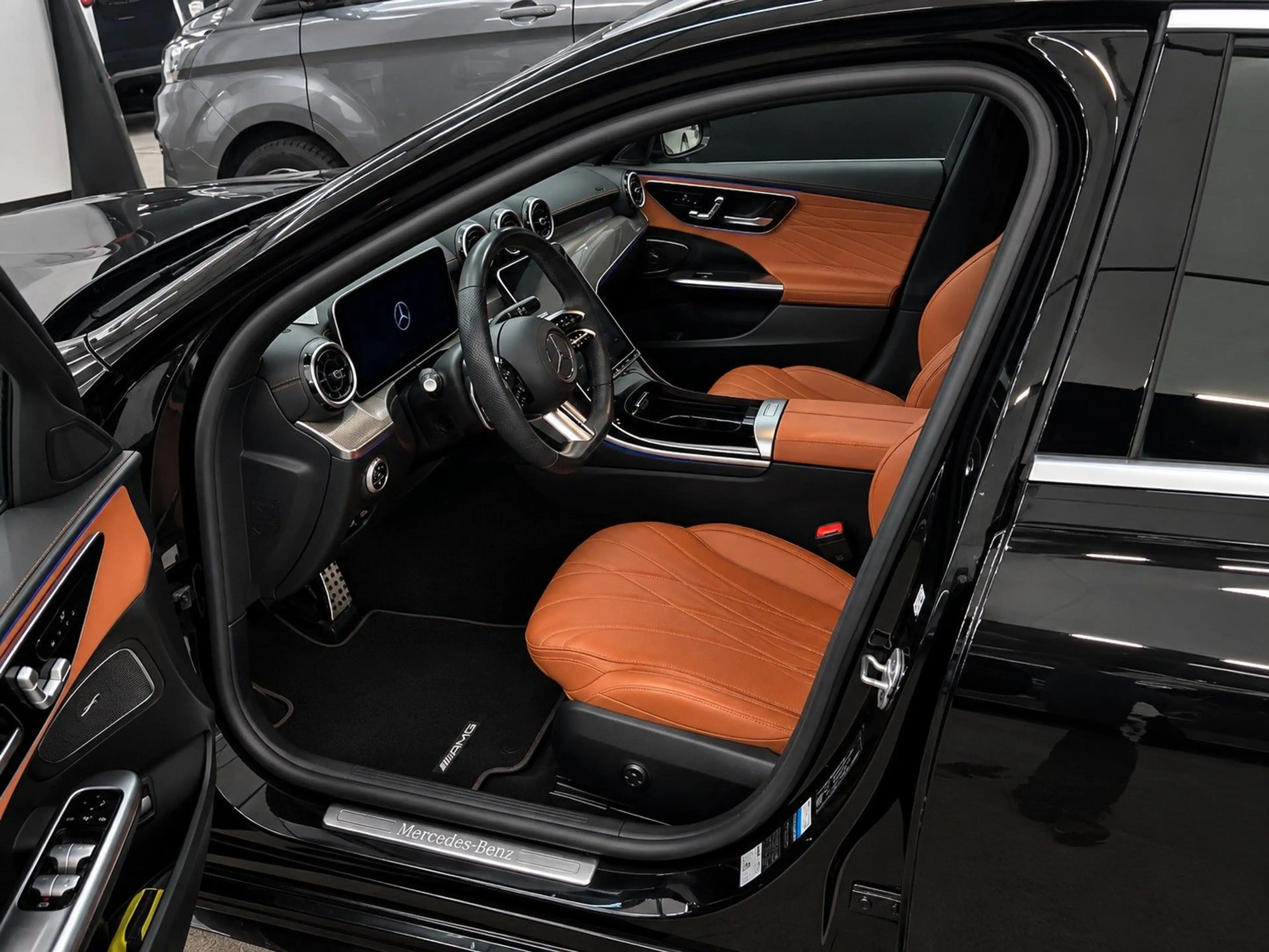 Mercedes-Benz C 300 d T AMG PANO NAPPA DIS+ MEMO DIGI+LIGHT AHK — photo 7