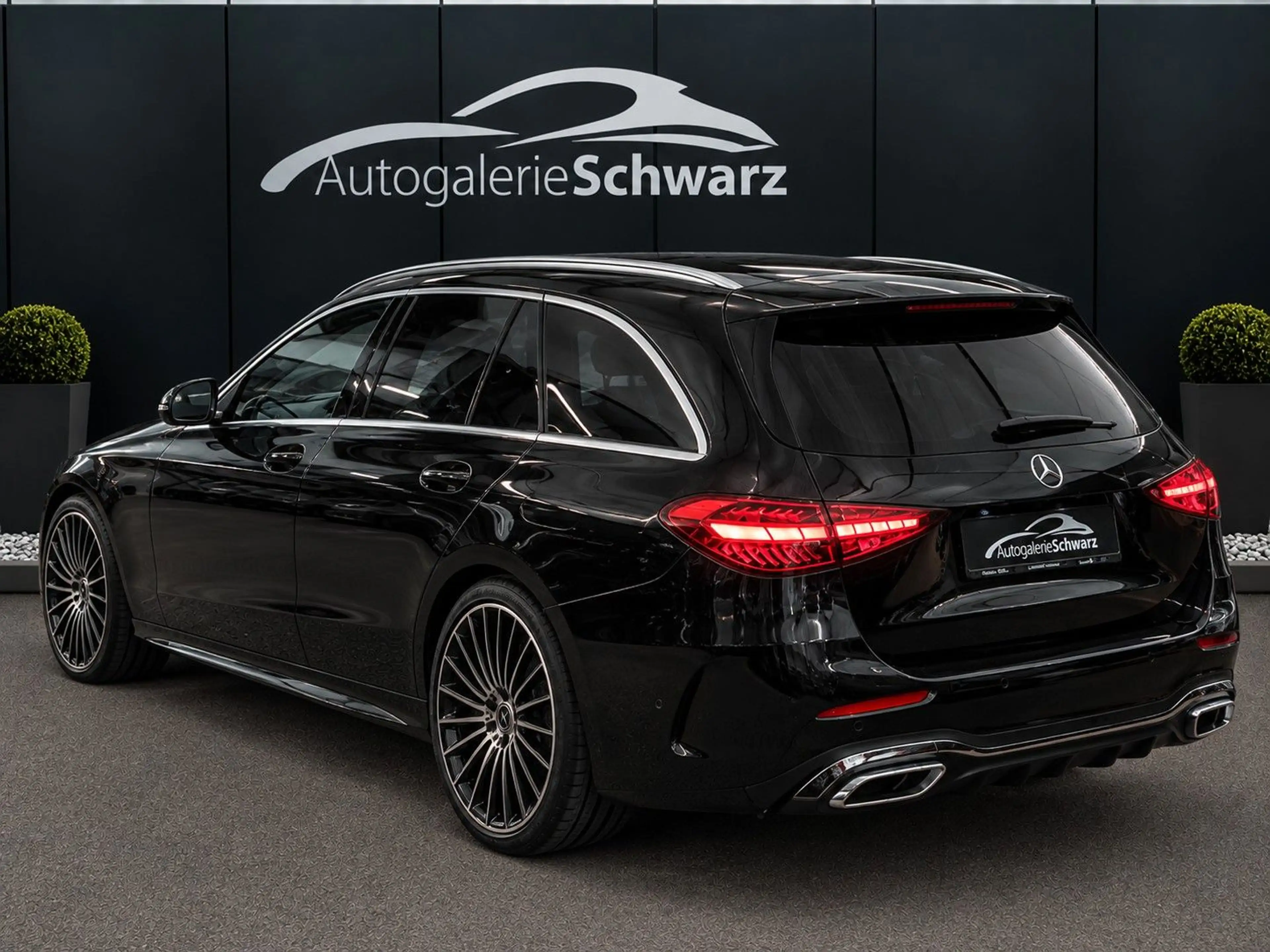 Mercedes-Benz C 300 d T AMG PANO NAPPA DIS+ MEMO DIGI+LIGHT AHK — photo 6