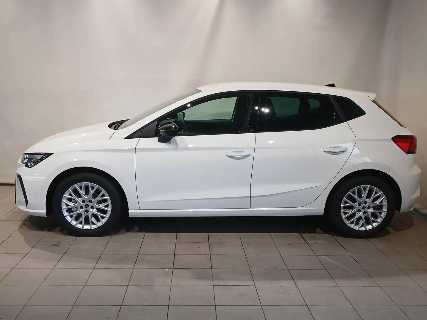 SEAT Ibiza 1.0 TSI 70 kW FR Weiß - 2