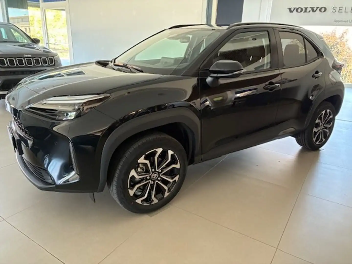 Toyota Yaris Cross Yaris Cross 1.5h Trend fwd 115cv e-cvt - km ZERO Noir - 1