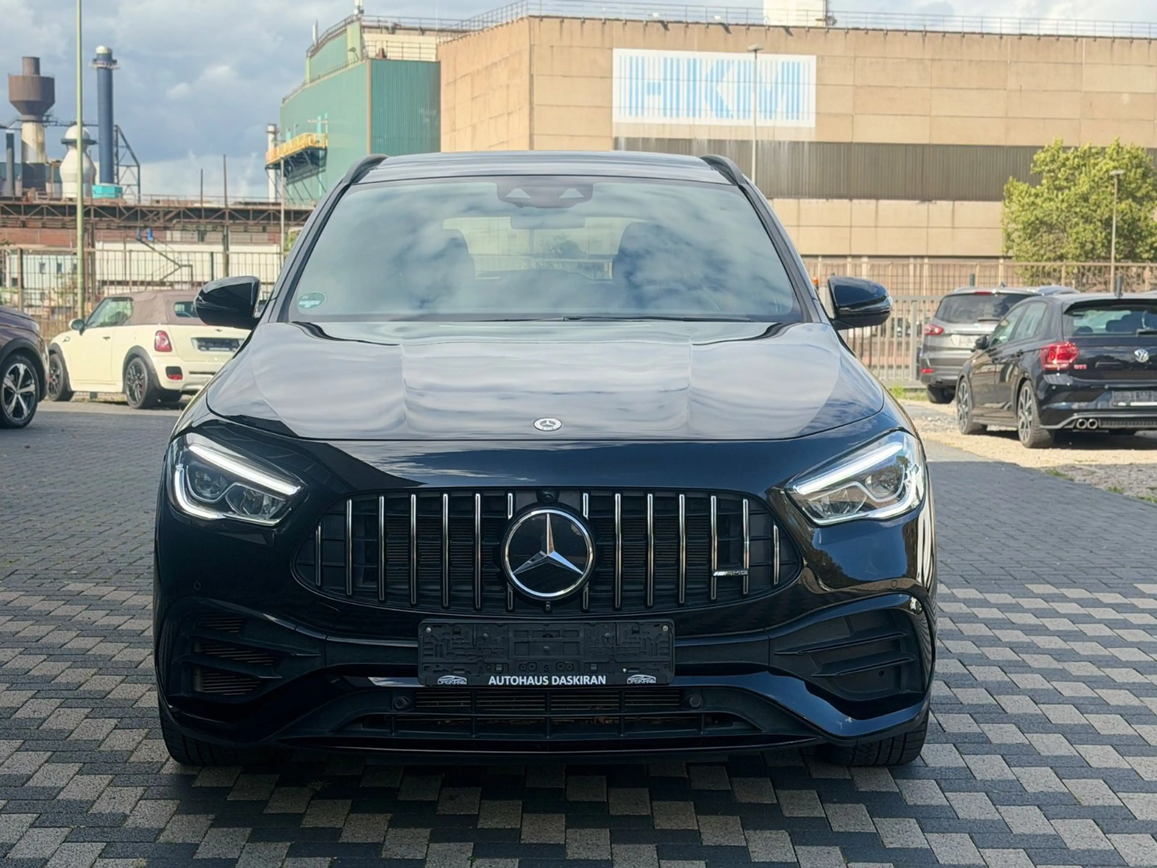 Mercedes-Benz GLA 45 AMG S 4Matic+ Pano Digital.T Leder LED — photo 2