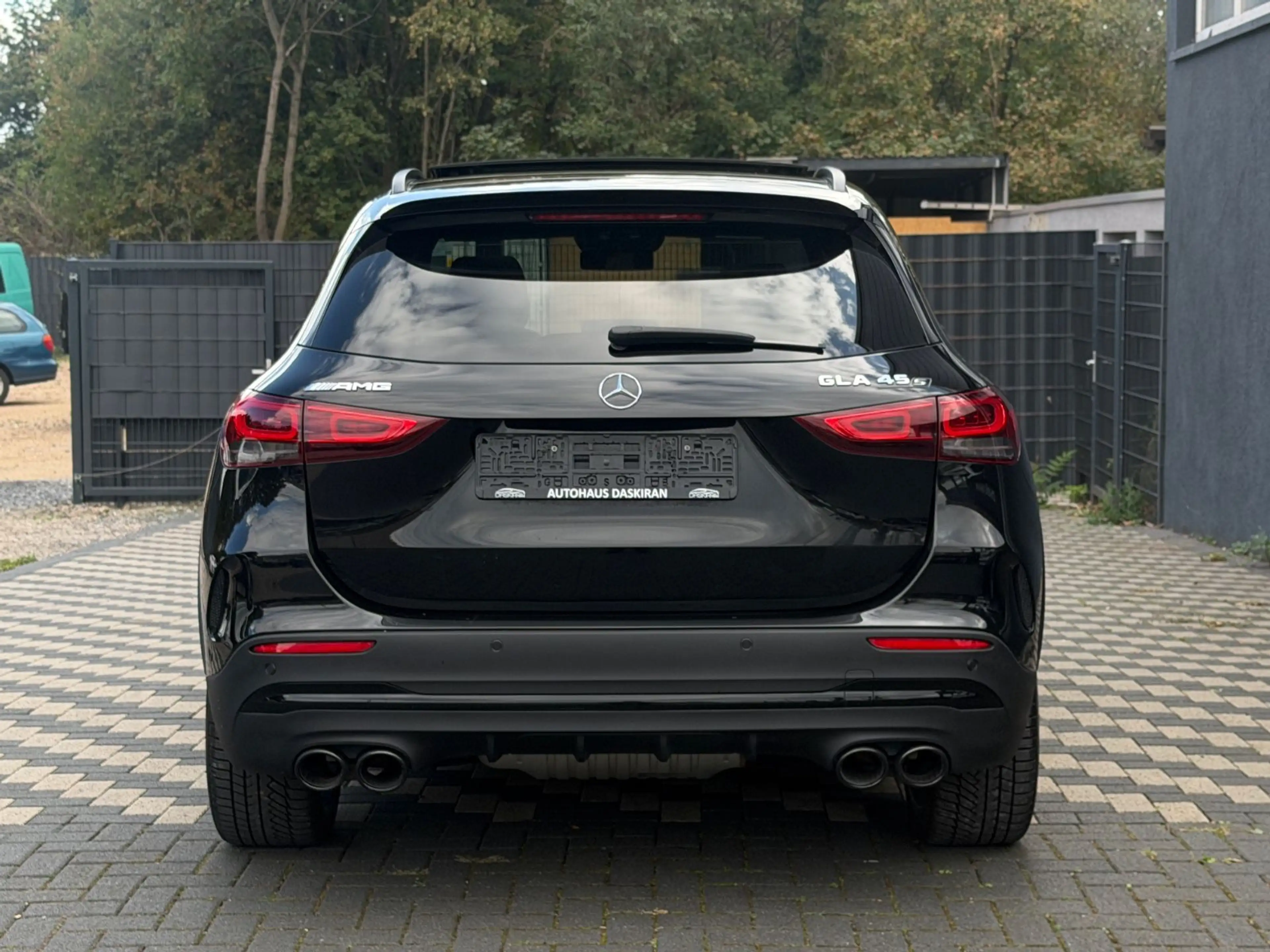 Mercedes-Benz GLA 45 AMG S 4Matic+ Pano Digital.T Leder LED — photo 5