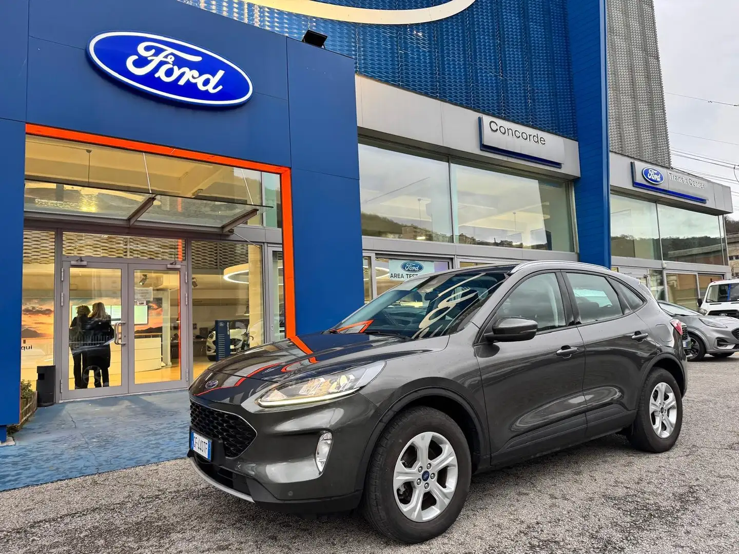 Ford Kuga Kuga 2.5 full hybrid Connect 2wd 190cv e-shifter Grigio - 1