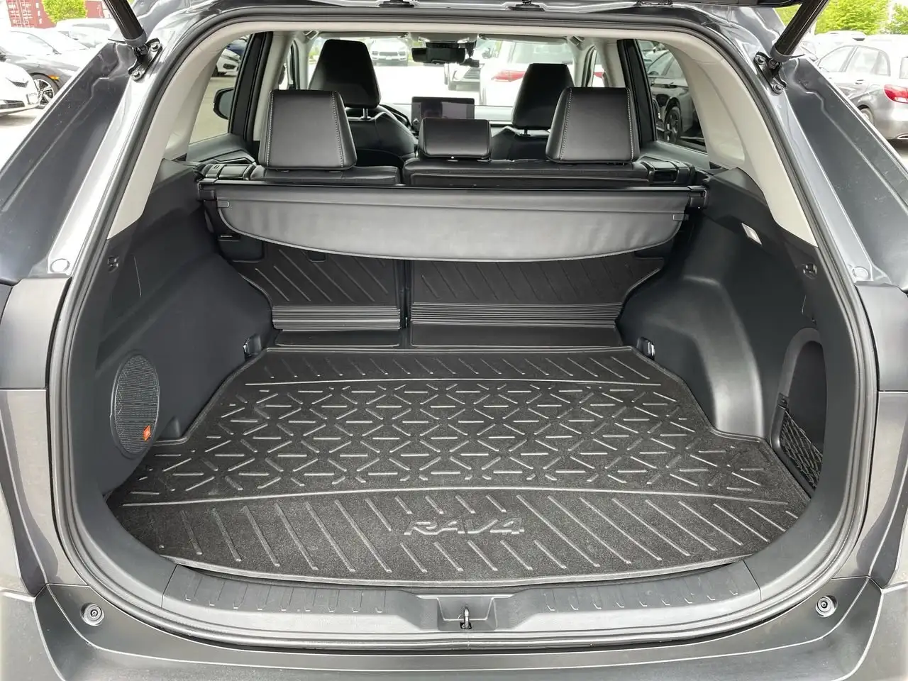 Toyota RAV 4 снимка Toyota RAV 4