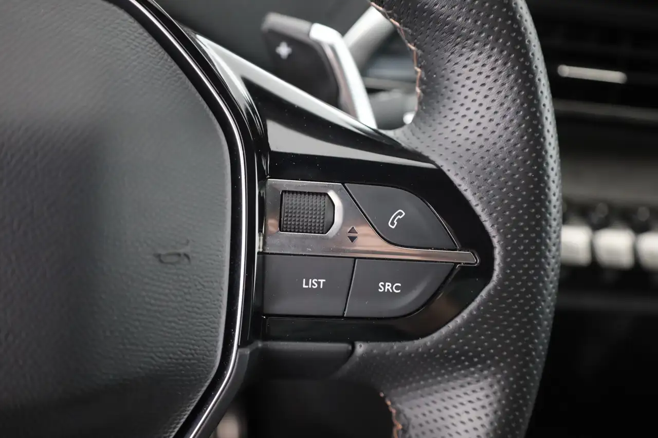 Peugeot 5008 1.2 e-THP EAT8 GT 7-Sitzer LED Leder Navi, миниатюра 16