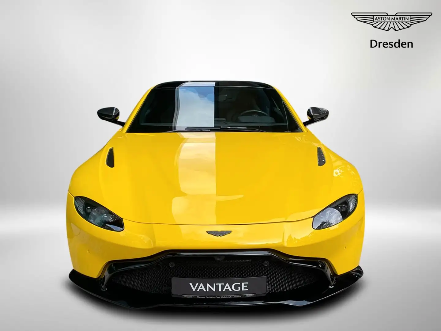 Aston Martin V8 Žlutá - 2