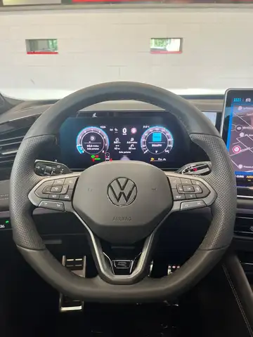 Volkswagen Tiguan view 22