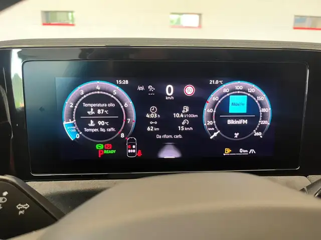 Volkswagen Tiguan view 16