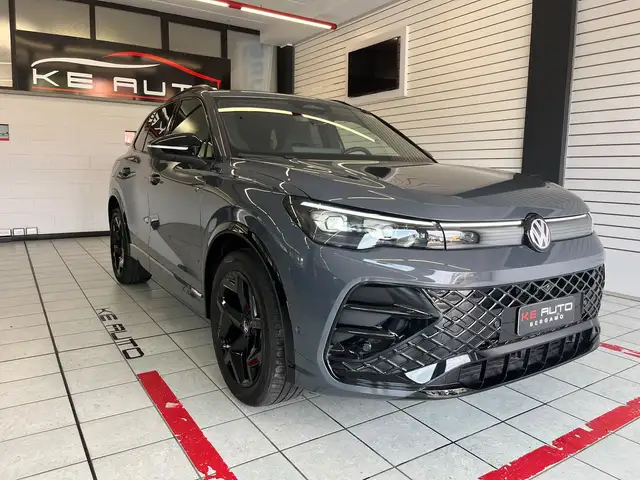 Volkswagen Tiguan view 6