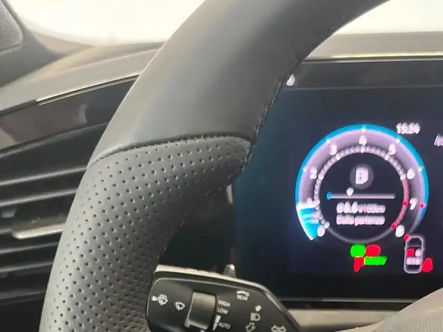 Volkswagen Tiguan view 18