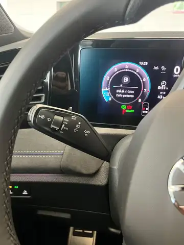 Volkswagen Tiguan view 21