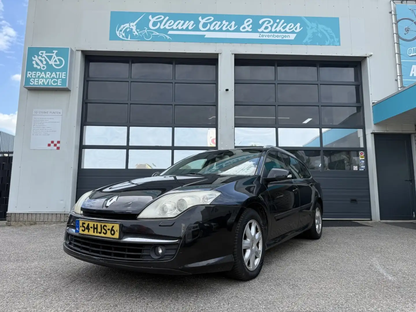 Renault Laguna Estate 2.0 16V T Dynamique Zwart - 1