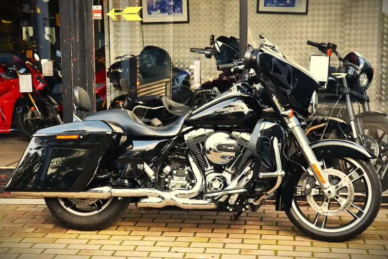 Harley-Davidson Street Glide - foto 2
