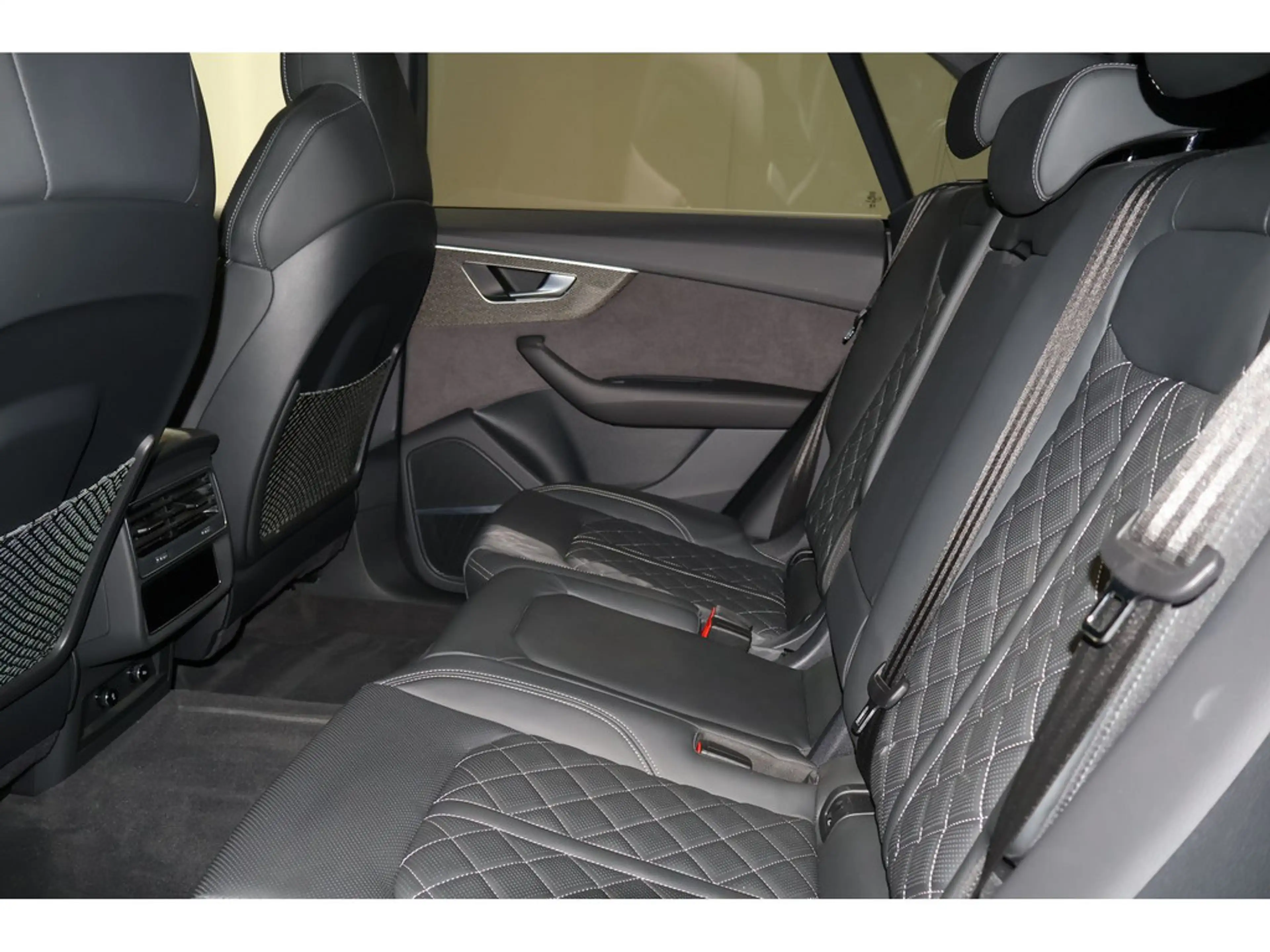 Audi SQ8 4.0 TFSI quattro competition plus B&O*Pano*AreaView * — photo 13