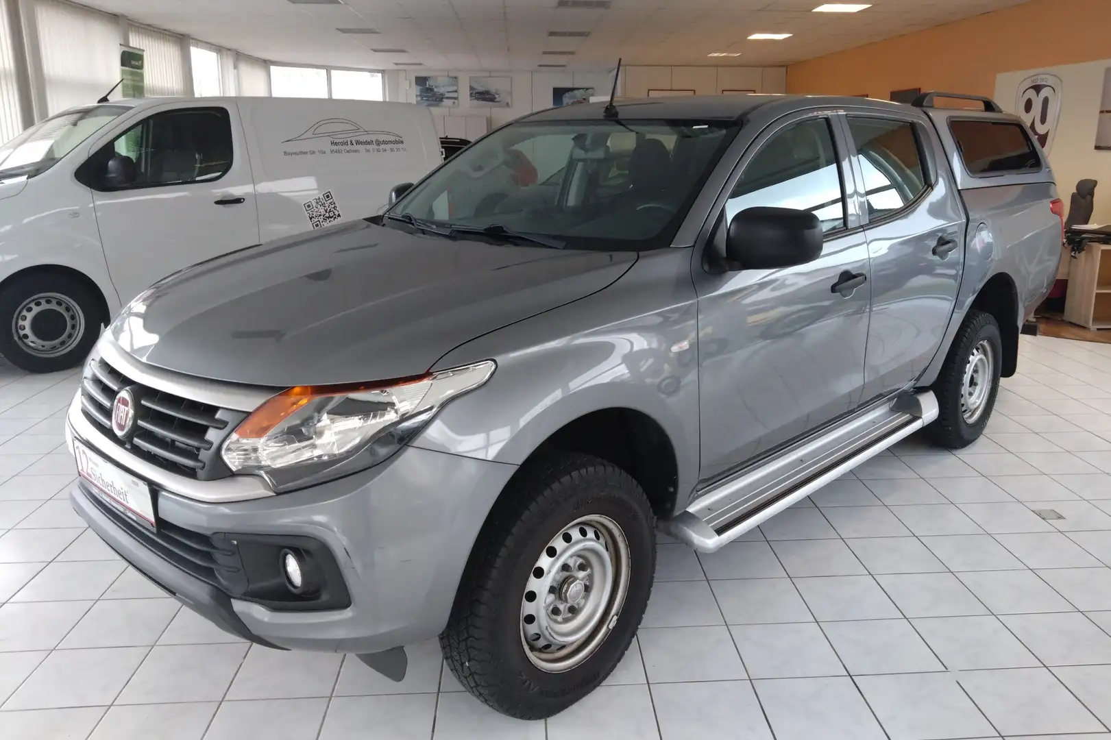 Fiat Fullback Fullback CDTi 2WD Ladeflächenauszug AHK Gris - 1