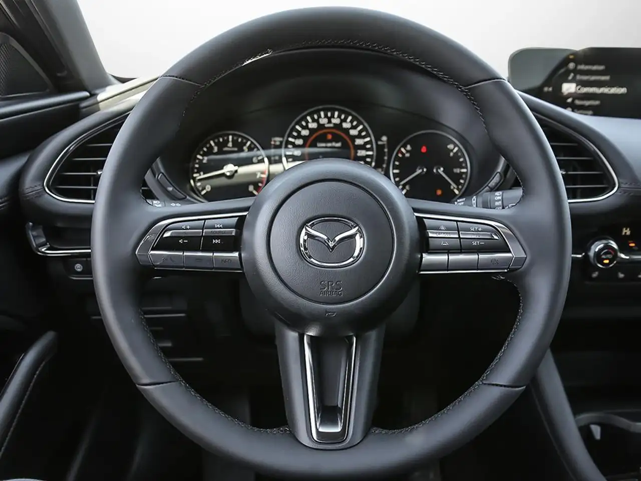 Mazda 3 снимка Mazda 3