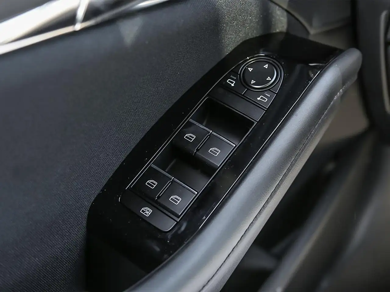 Mazda 3 снимка Mazda 3