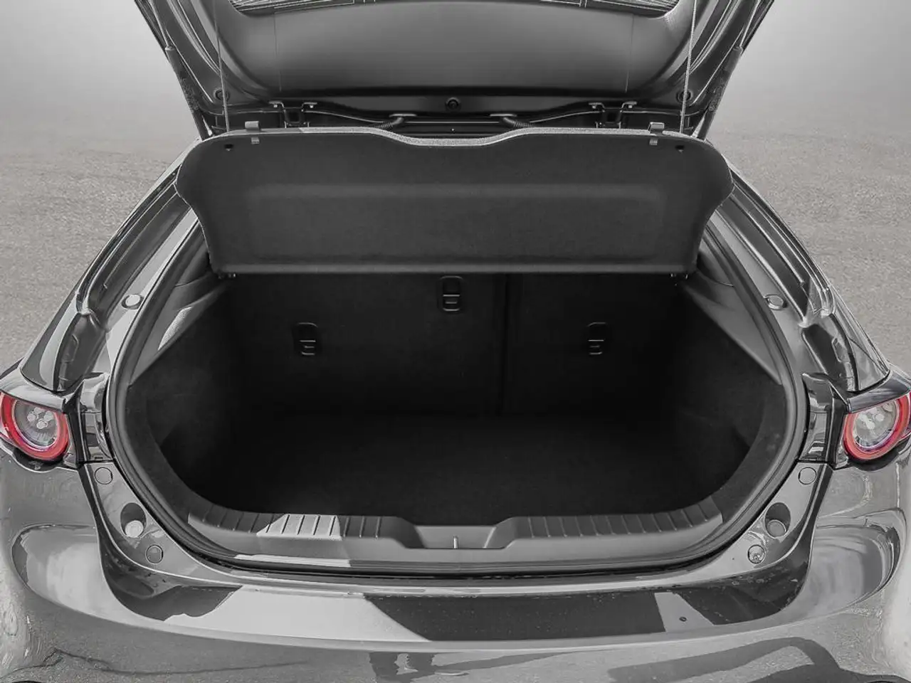 Mazda 3 снимка Mazda 3