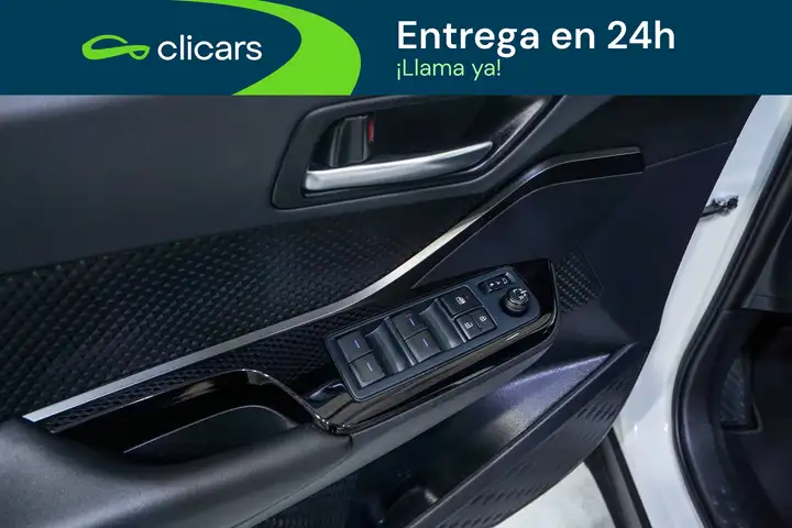 Toyota C-HR 2022, foto 18