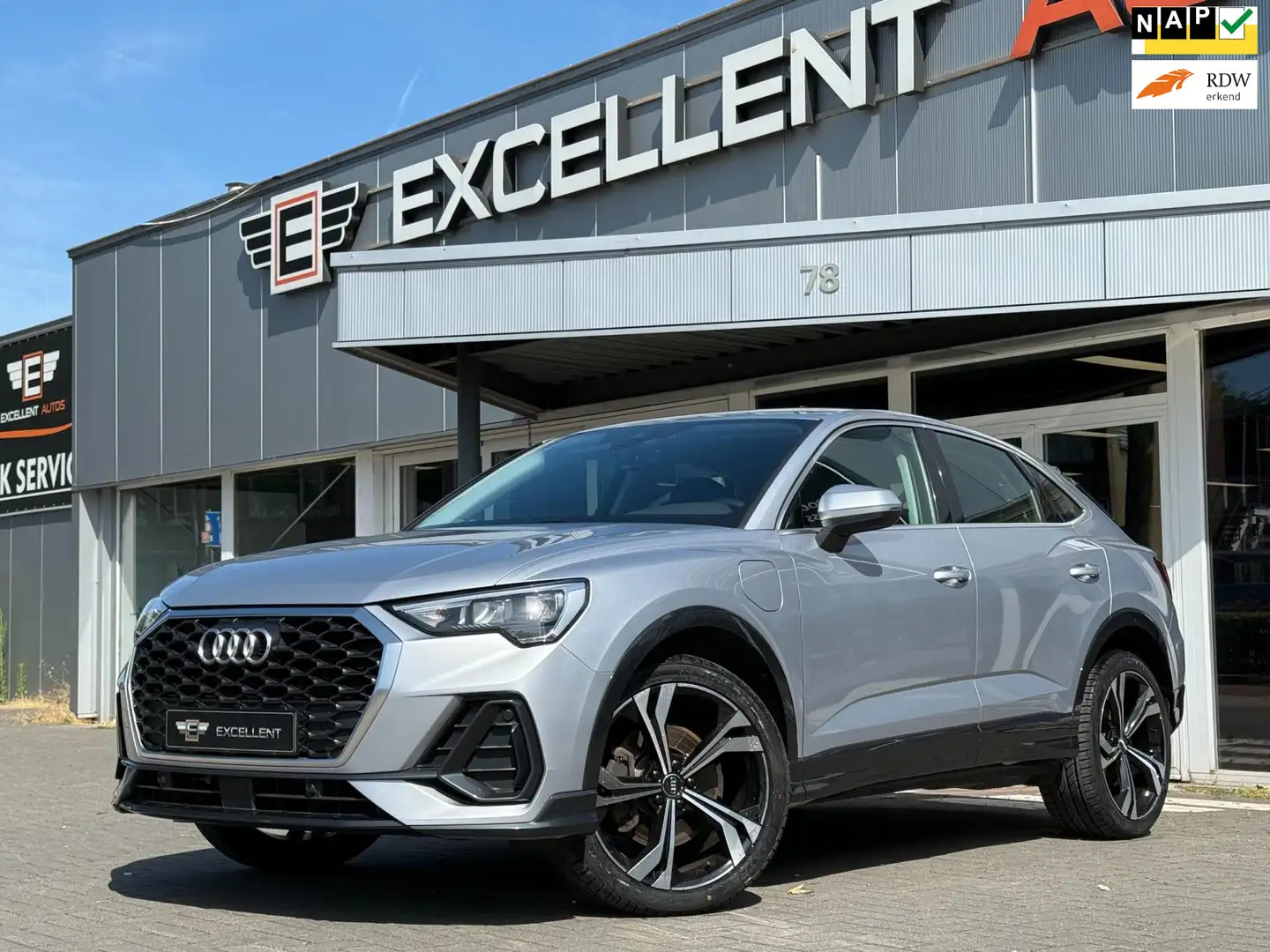 Audi Q3 Sportback 45 TFSI e Edition | Leder | Navigatie Zilver - 1