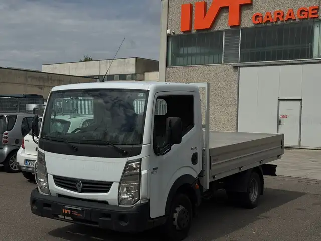 Nissan Cabstar Cabstar 35.14 2.5 TDI 136CV PC-RG Cabinato