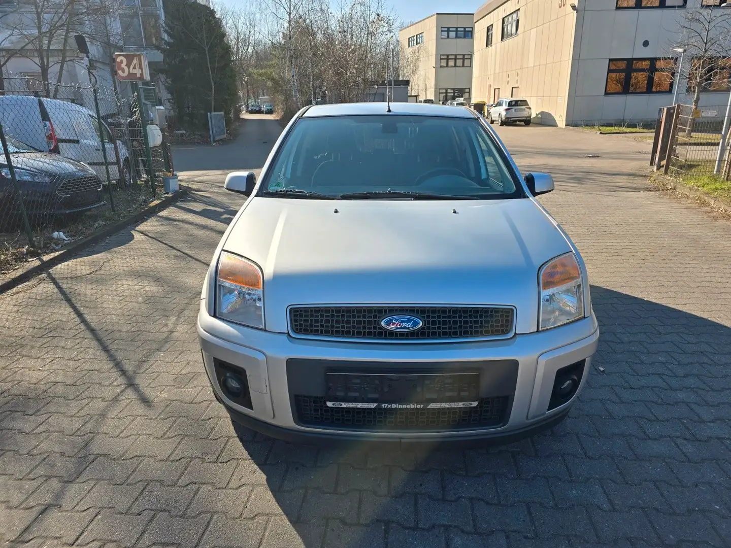 Ford Fusion Plus Plateado - 1
