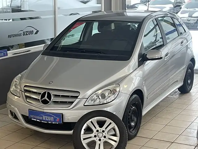 Mercedes-Benz B 180 Sitzhzg PDC scheckheftgepflegt aus 2. Hand