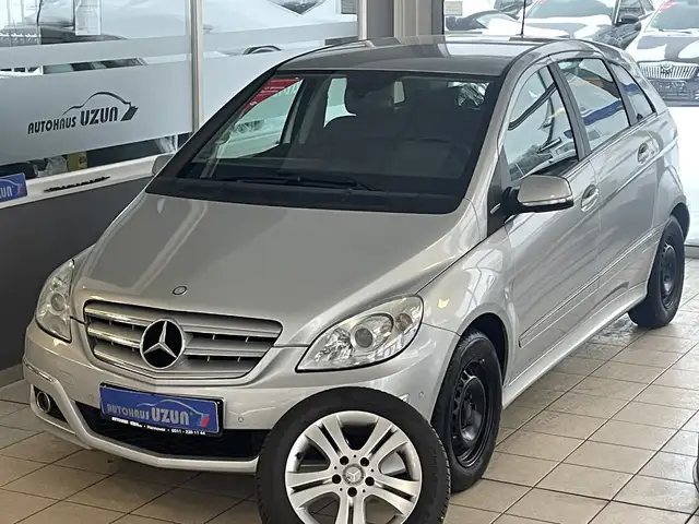 Mercedes-Benz B 180 Sitzhzg PDC scheckheftgepflegt aus 2. Hand
