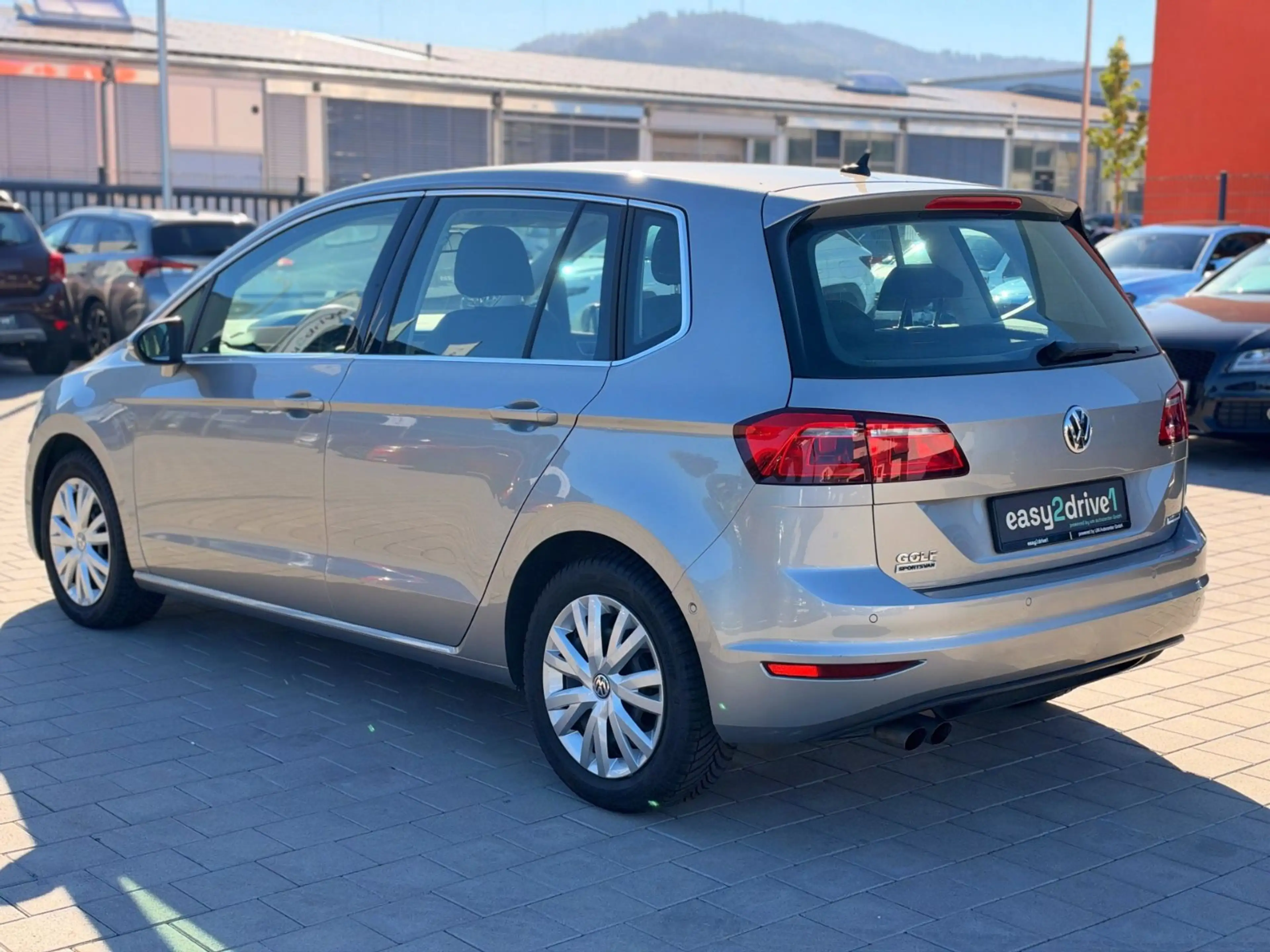Volkswagen Golf Sportsvan VII Highline 1.4 TSI DSG/NAVI/LED — photo 4