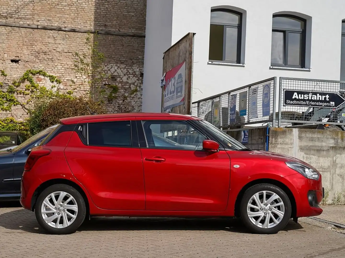 Suzuki Swift COMFORT | CVT | 1. Hand | Hybrid | SHZ | 8-Fach Rot - 2