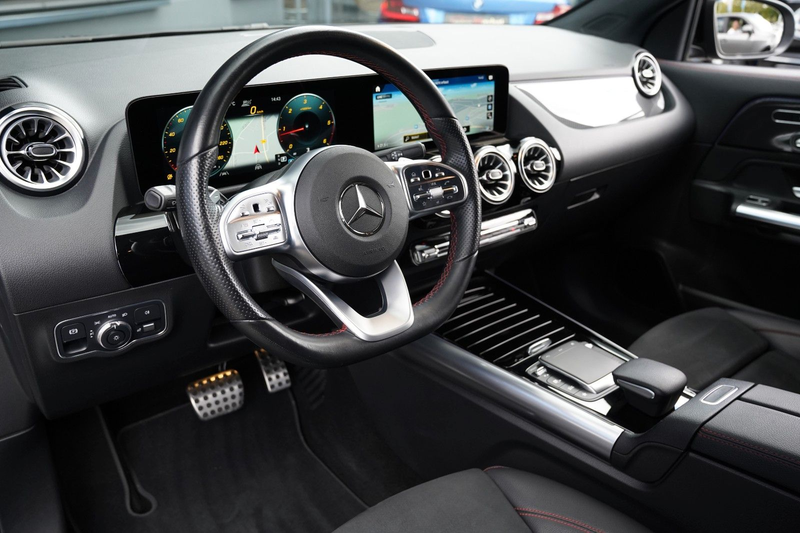 Mercedes-Benz GLA 220 d AMG Night-MBUX-MBeam-Kamera-Distr-AHK — photo 9