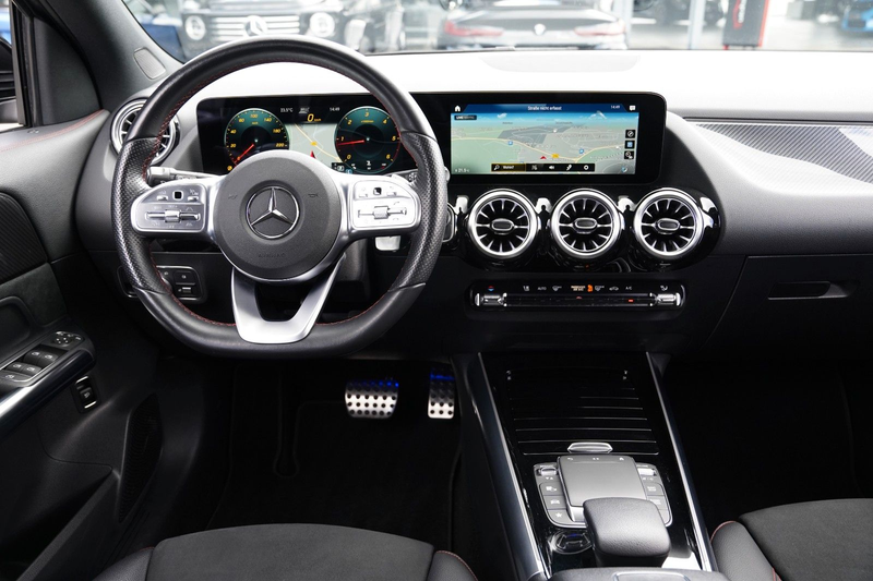 Mercedes-Benz GLA 220 d AMG Night-MBUX-MBeam-Kamera-Distr-AHK — photo 10