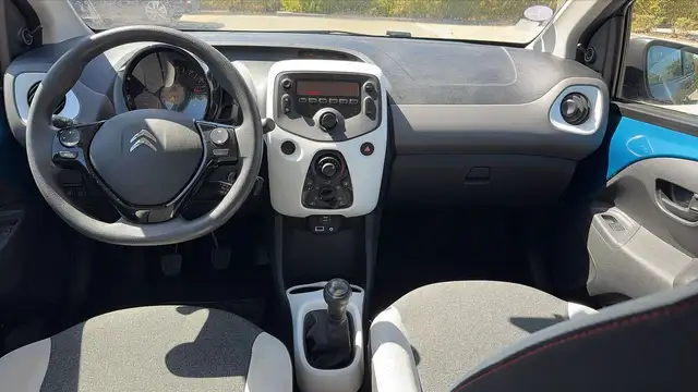 Citroen C1 view 11