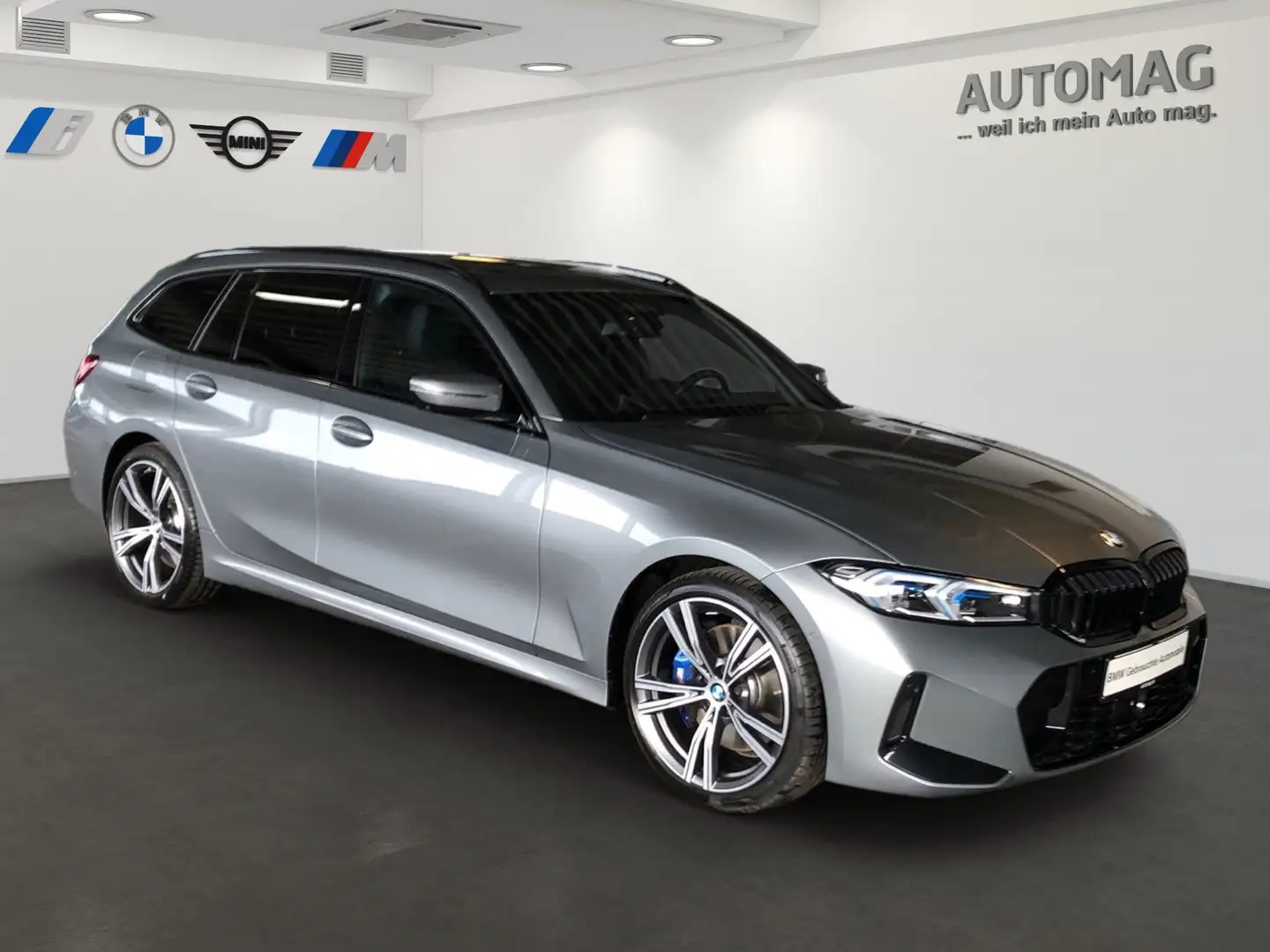 BMW 330 i xDrive M-Sport*HeadUp*Panorama*ParkAssistPlus*Li Grau - 2