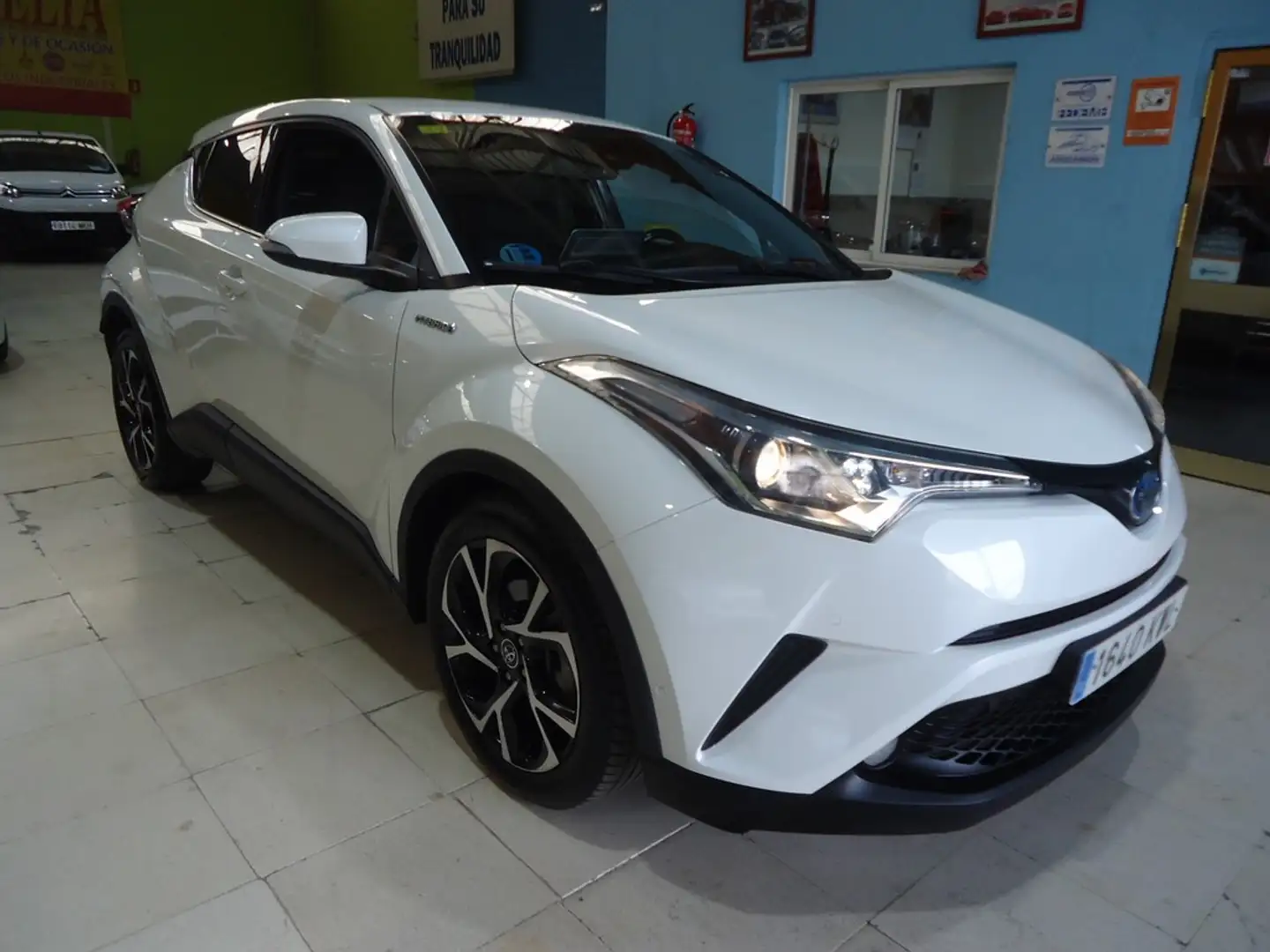 Toyota C-HR 125H Advance Blanc - 2