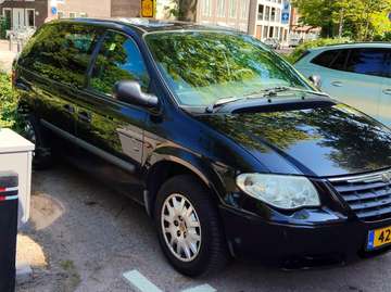 Voyager 2.4i SE Luxe