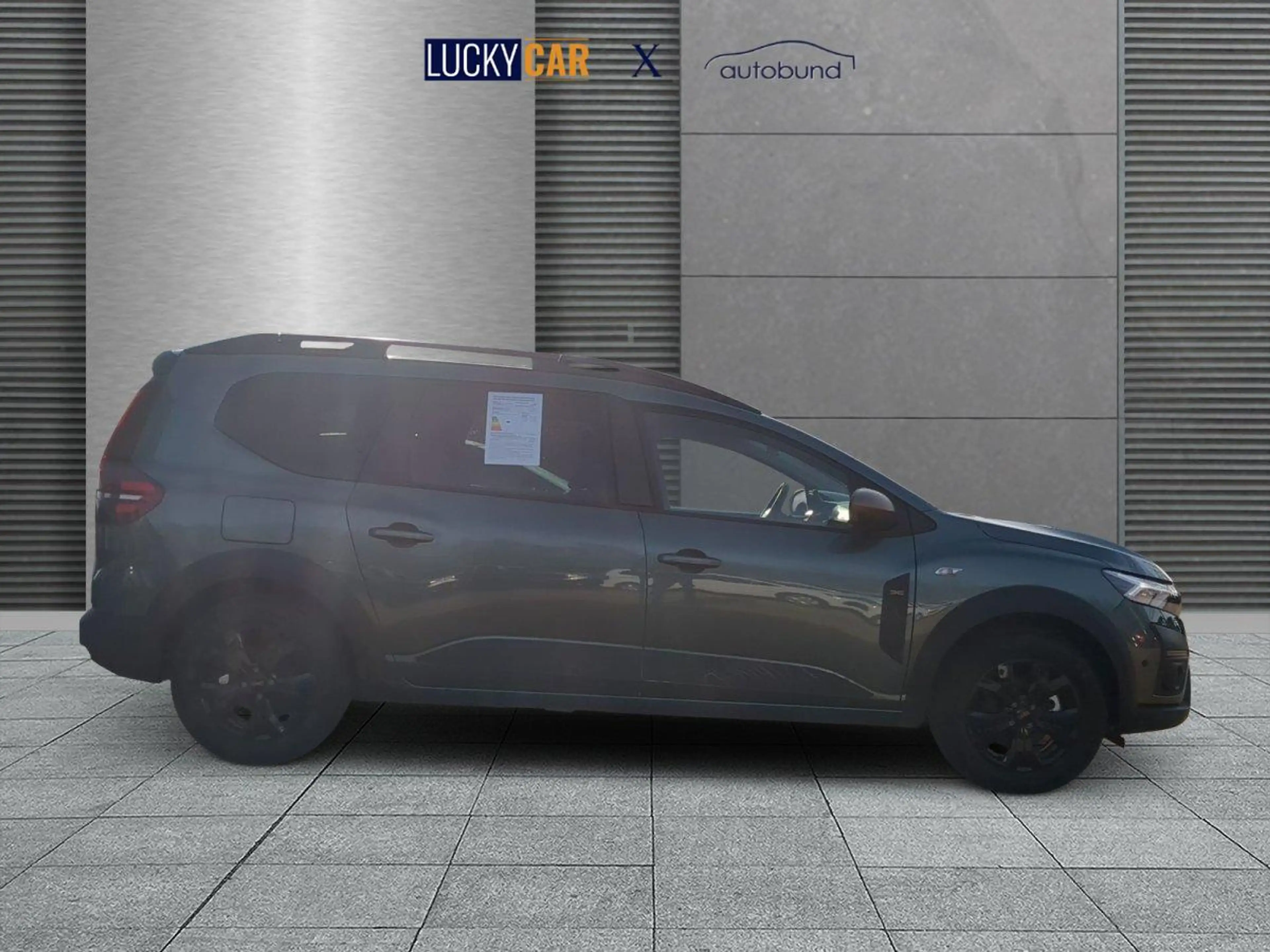 Dacia Jogger Extreme+ 7-S SHZ Hybrid 140 104 kW (141 PS), Au... — photo 2