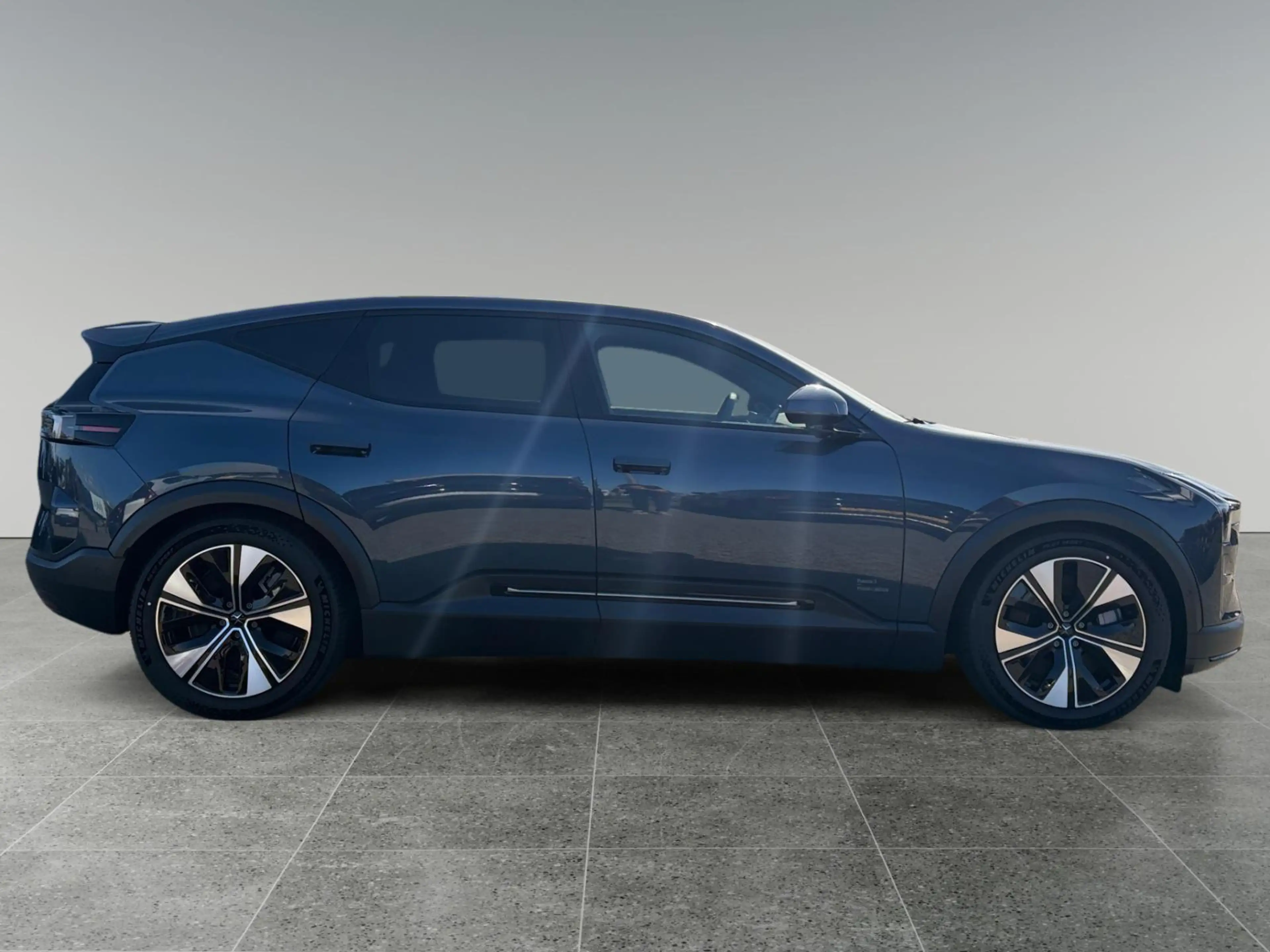 Polestar 3 Long range Dual motor Pilot Plus 111 kWh — photo 6