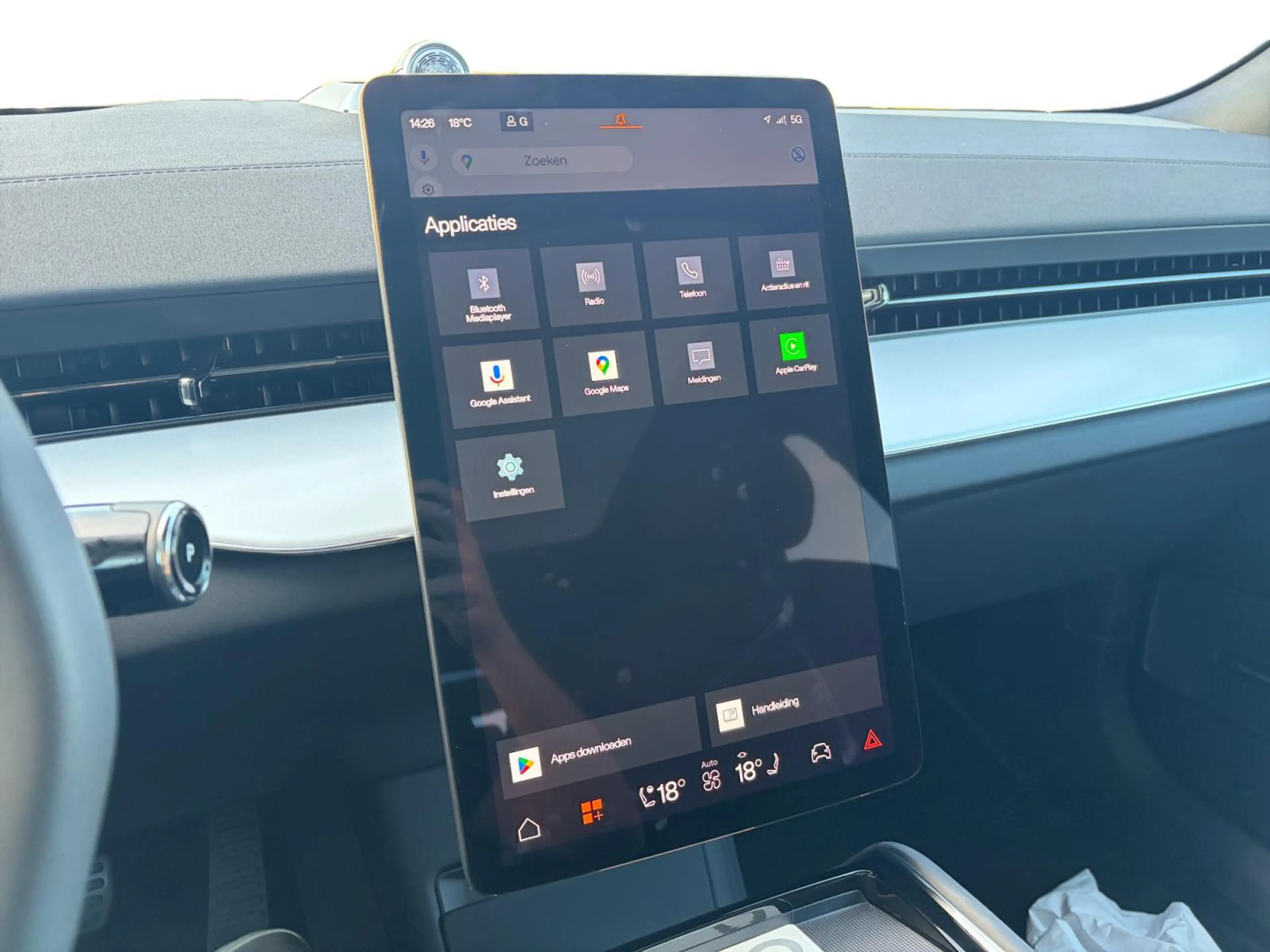 Polestar 3 Long range Dual motor Pilot Plus 111 kWh — photo 10