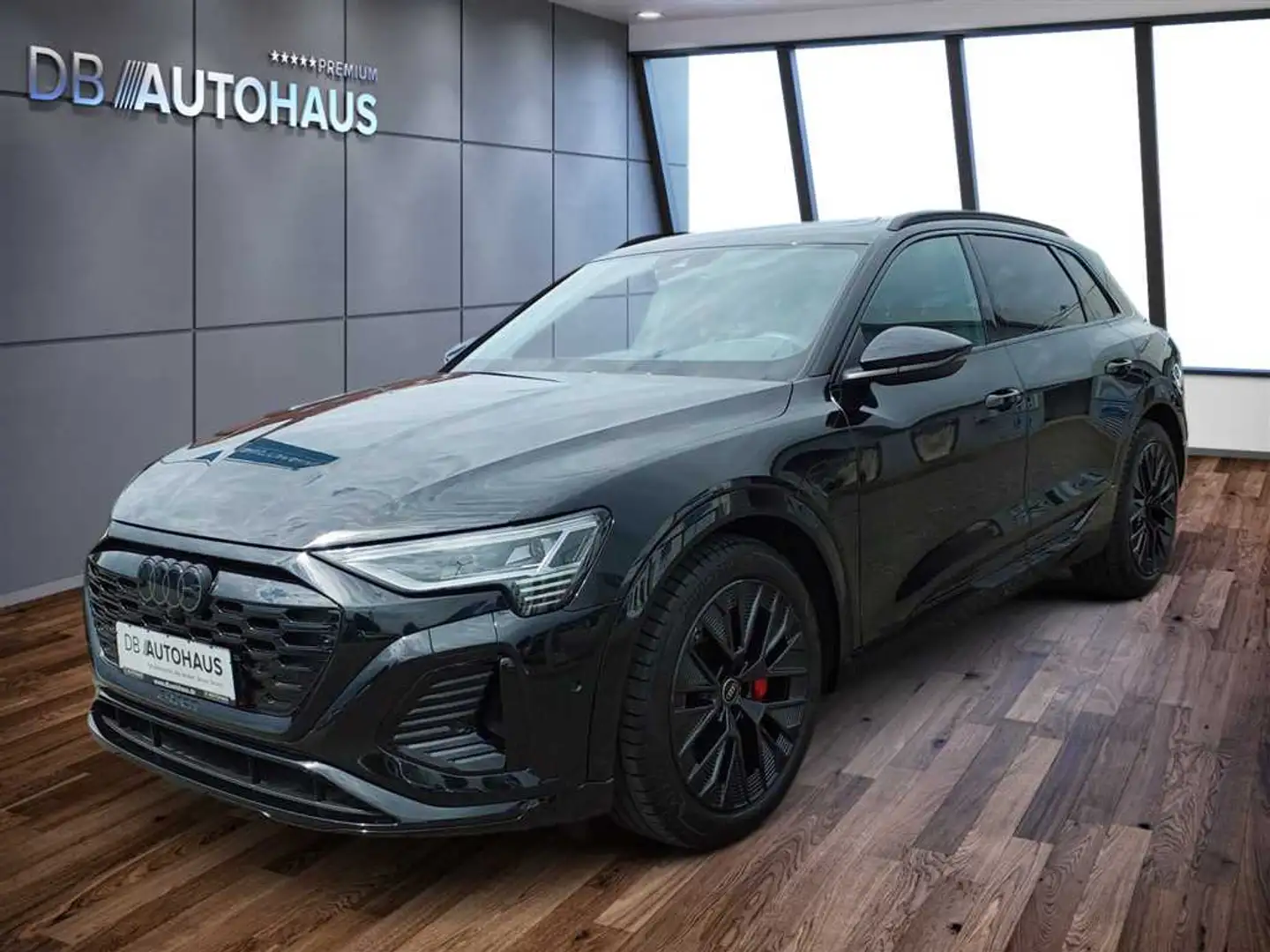 Audi Q8 e-tron S line 50 quattro Чорний - 1