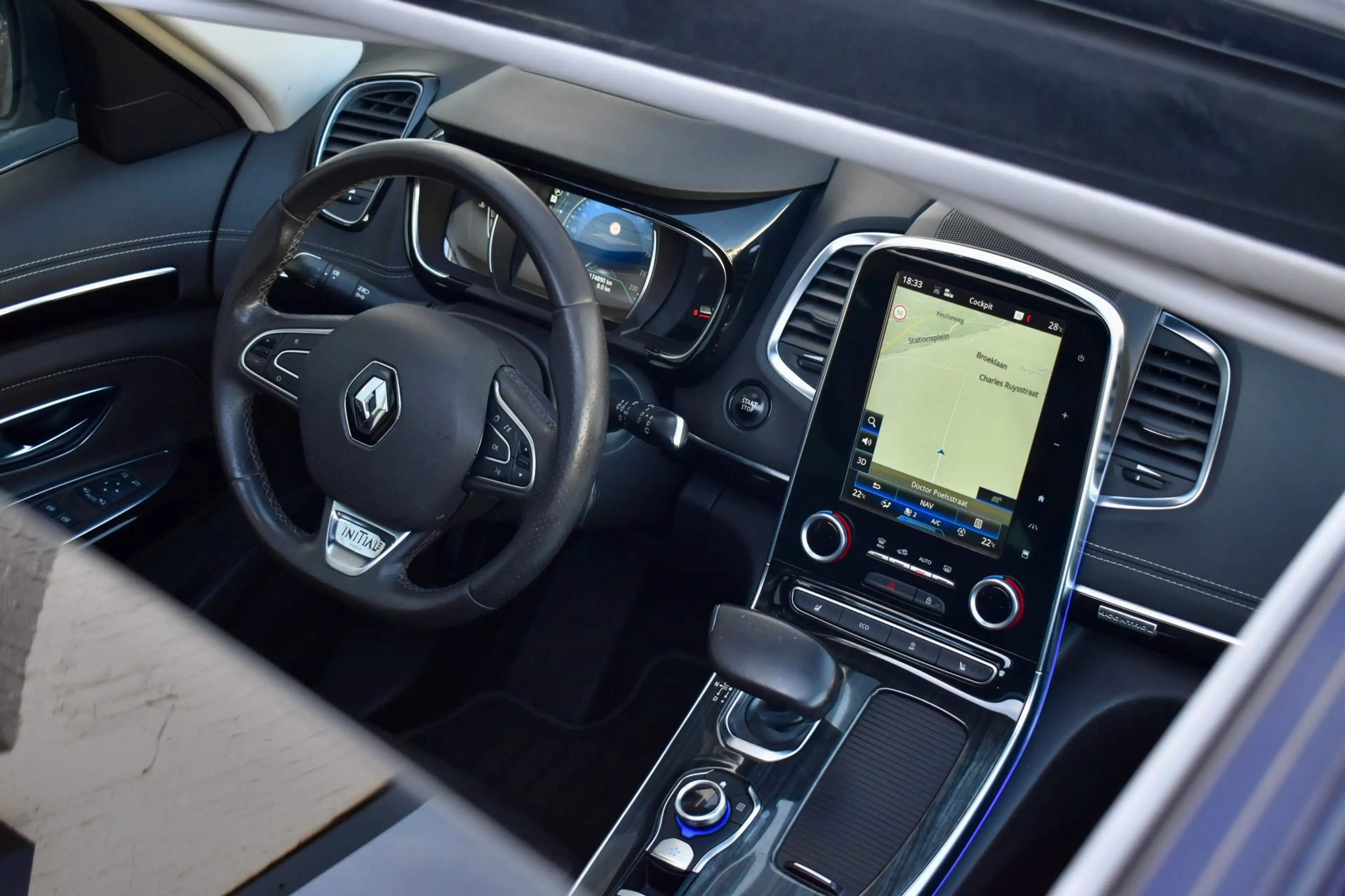 Renault Espace 1.6 dCi Dynamique 7p. | Initiale Paris | Panoramad — photo 8