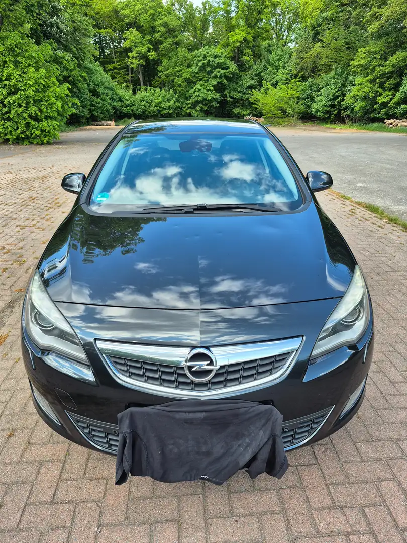 Opel Astra Astra Fließheck Diesel  5-Türer 2.0 CDTI Noir - 1