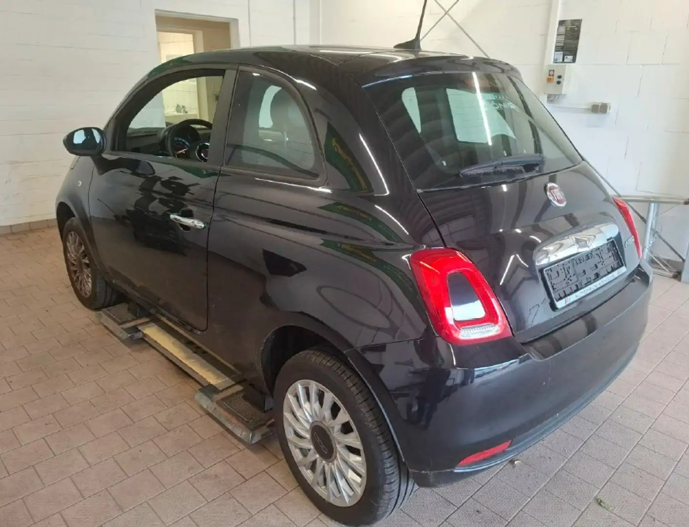 Fiat 500 1.0 GSE Last Edition24 Klima & Sound Schwarz - 2