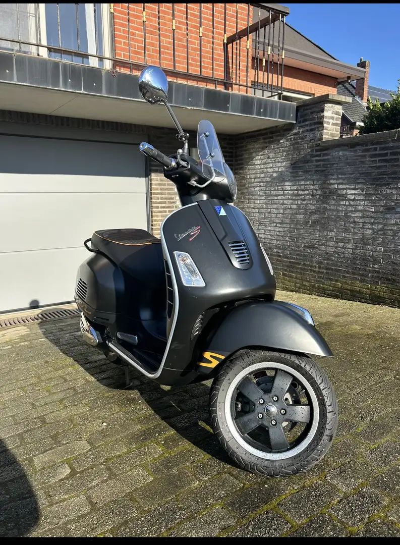 Vespa GTS Super Sport 125 Vespa GTS Supersport Zwart - 1