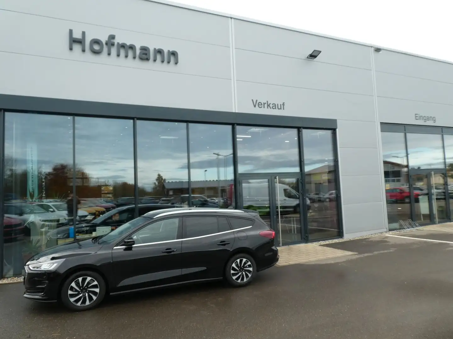 Ford Focus Turnier, SHZ, Kamera, PDC, Navi, LED Noir - 1