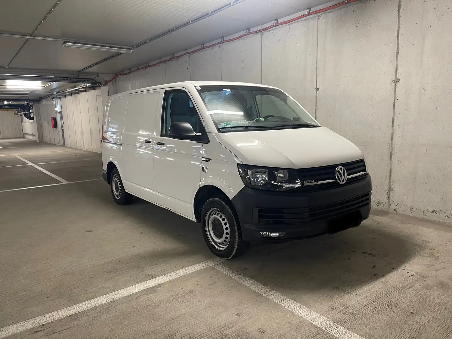 Volkswagen T6 Transporter 4MOTION Kurz Plus Trendline Weiß - 1