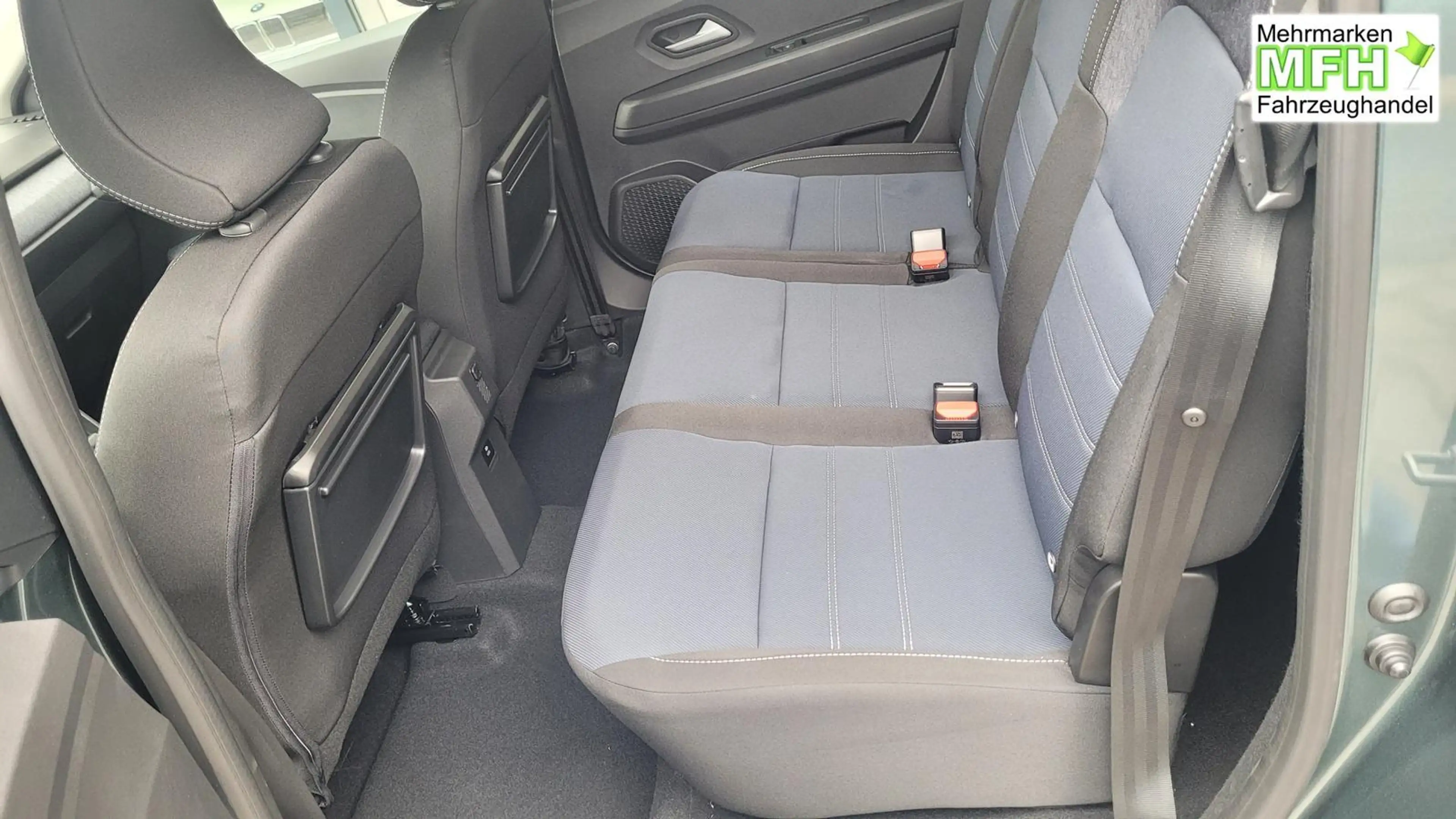 Dacia Jogger Journey Eco-G 120 AT Vollausstattung 7Sitzer 90... — photo 9