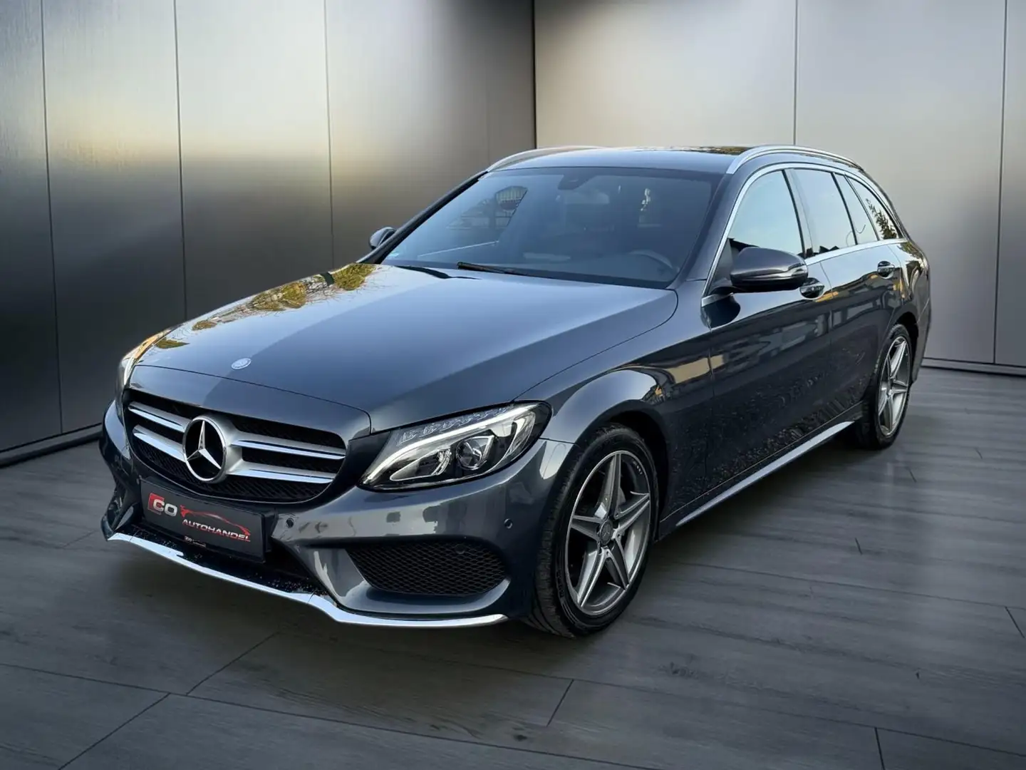 Mercedes-Benz C 180 C 180 d T AMG Line Aut. AMG Line Grau - 1
