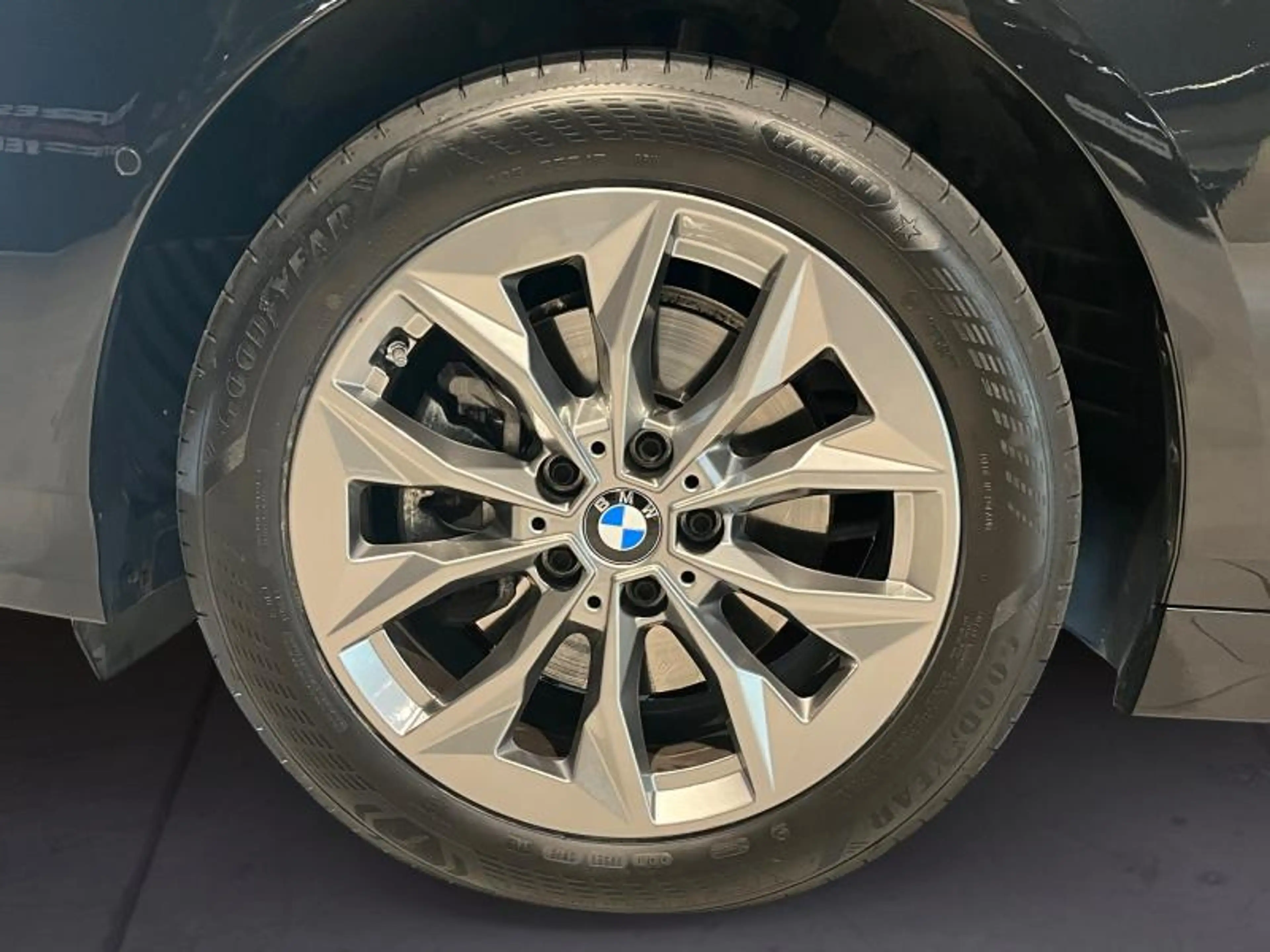 BMW 118 118d — photo 8
